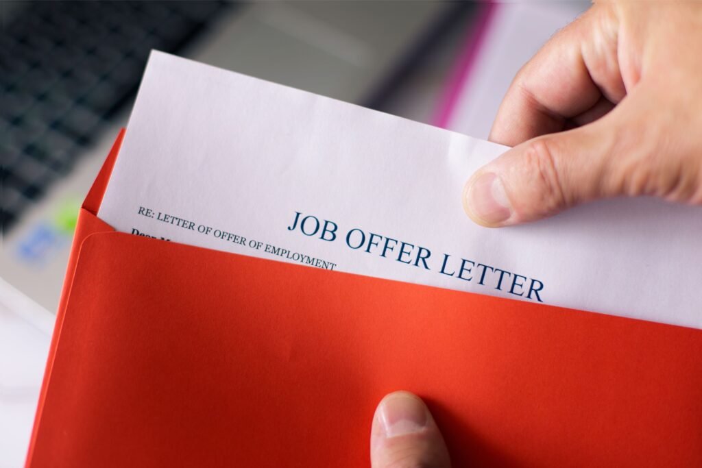 Carta de oferta de emprego.