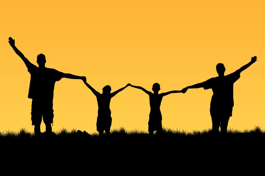Silhueta de uma família.