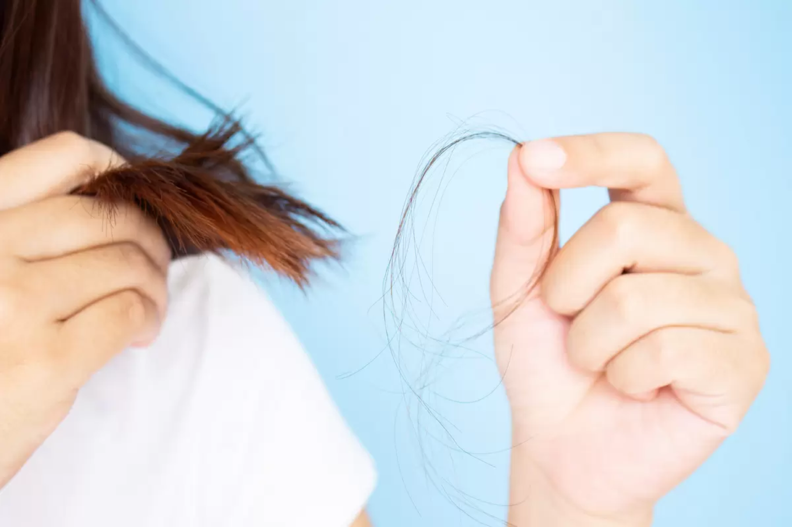 Sonhar com cabelo caindo: na mão, no chão, na escova, no banho e mais ...