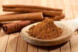O que significa sonhar com canela? Em pó, casca, da perna, cheiro e mais!