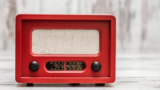 O que significa sonhar com rádio? Novo, velho, ligado, à pilha e mais!