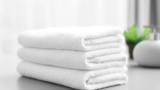 O que significa sonhar com toalha de banho? Nova, limpa, seca e mais!